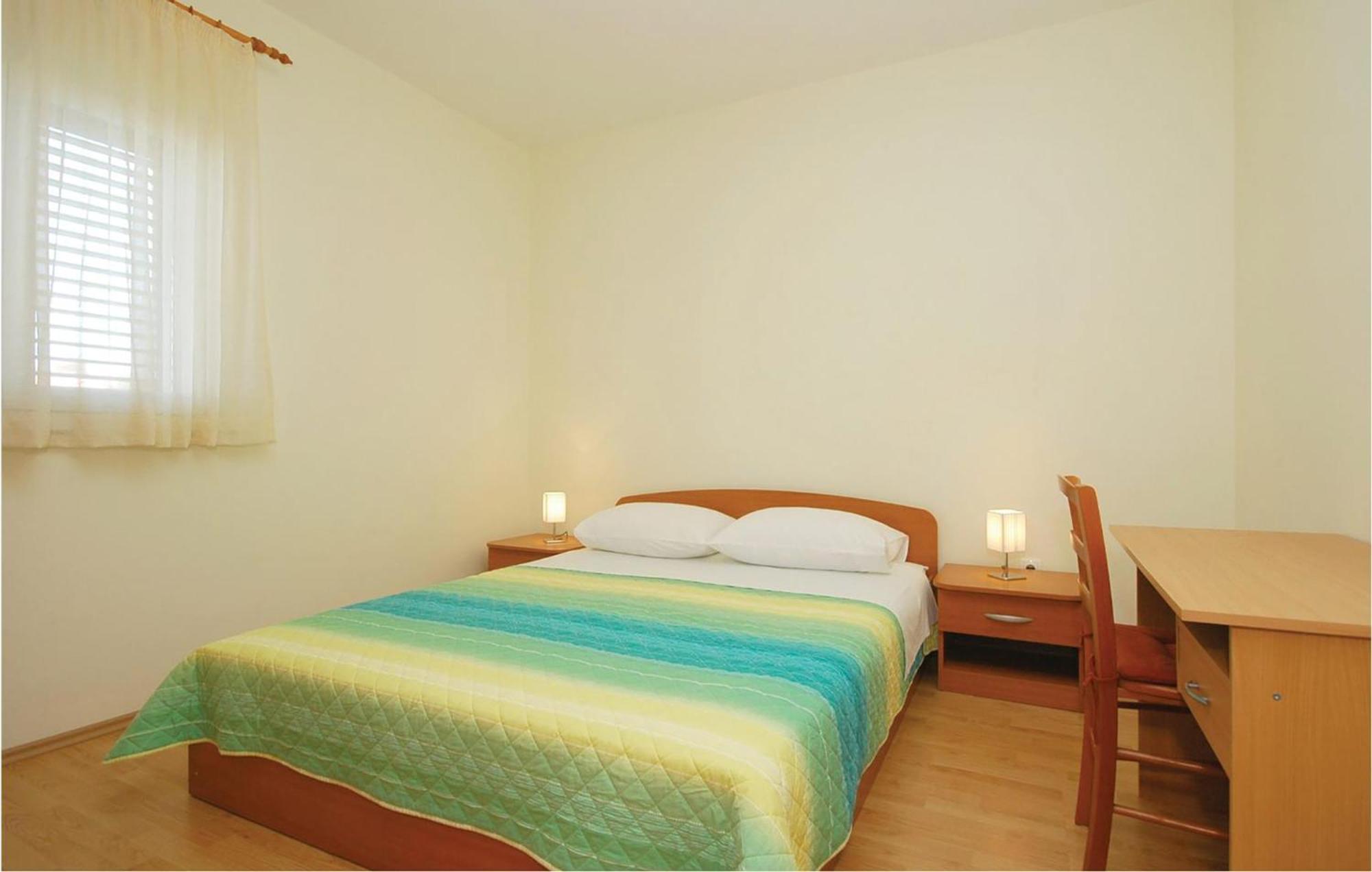 Cozy Apartment In Posedarje With House Sea View Екстер'єр фото