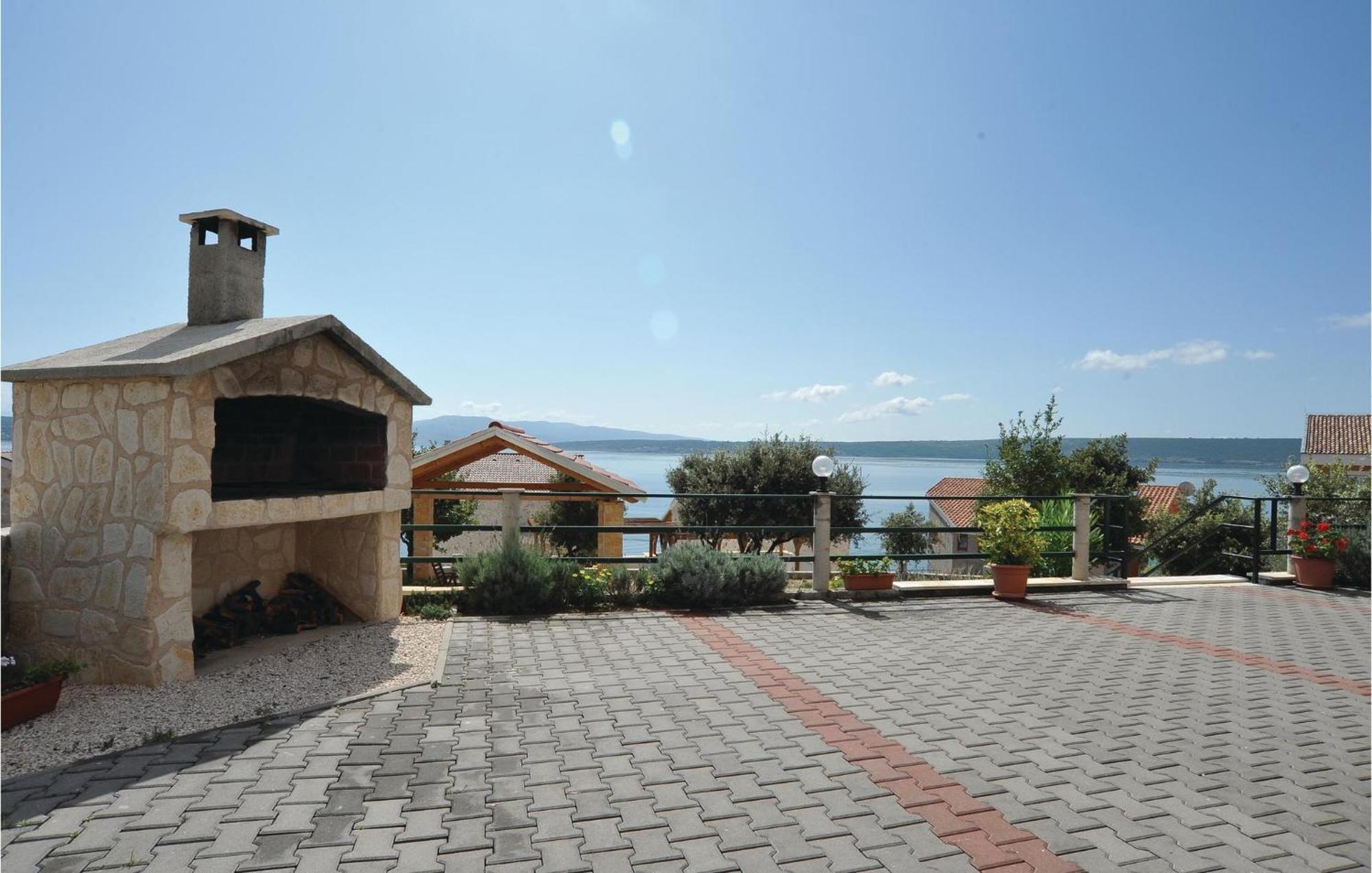 Cozy Apartment In Posedarje With House Sea View Екстер'єр фото