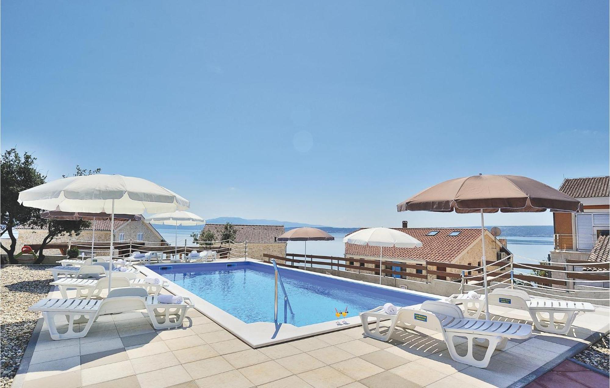 Cozy Apartment In Posedarje With House Sea View Екстер'єр фото
